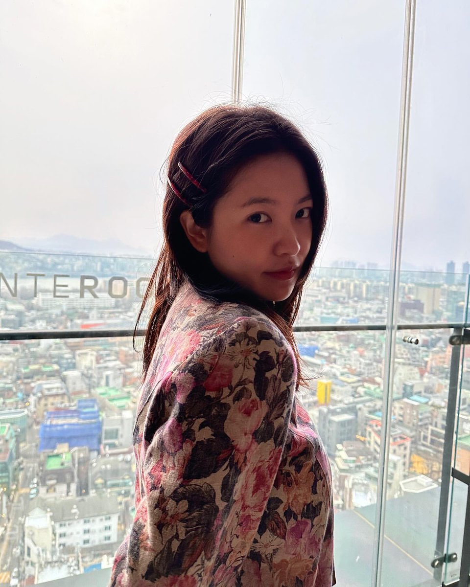 [INSTAGRAM POST] - 7P

25🌹
instagram.com/p/C4Ib4pHP2gL

<a href="/RVsmtown/">Red Velvet</a> #RedVelvet #레드벨벳 #Yeri #예리 #Chill_Kill 
240305 · 21:01:08 KST
