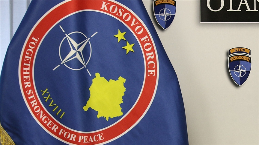 EurasiaEng's tweet image. Turkish soldier serving in #NATO's #PeaceForce in #Kosovo lost his life
 ednews.net/en/news/world/…