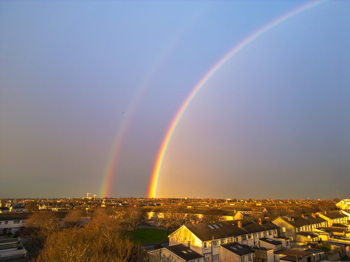 That was a nice surprise to wake up to, a lovely sunrise rainbow in Dublin this morning.