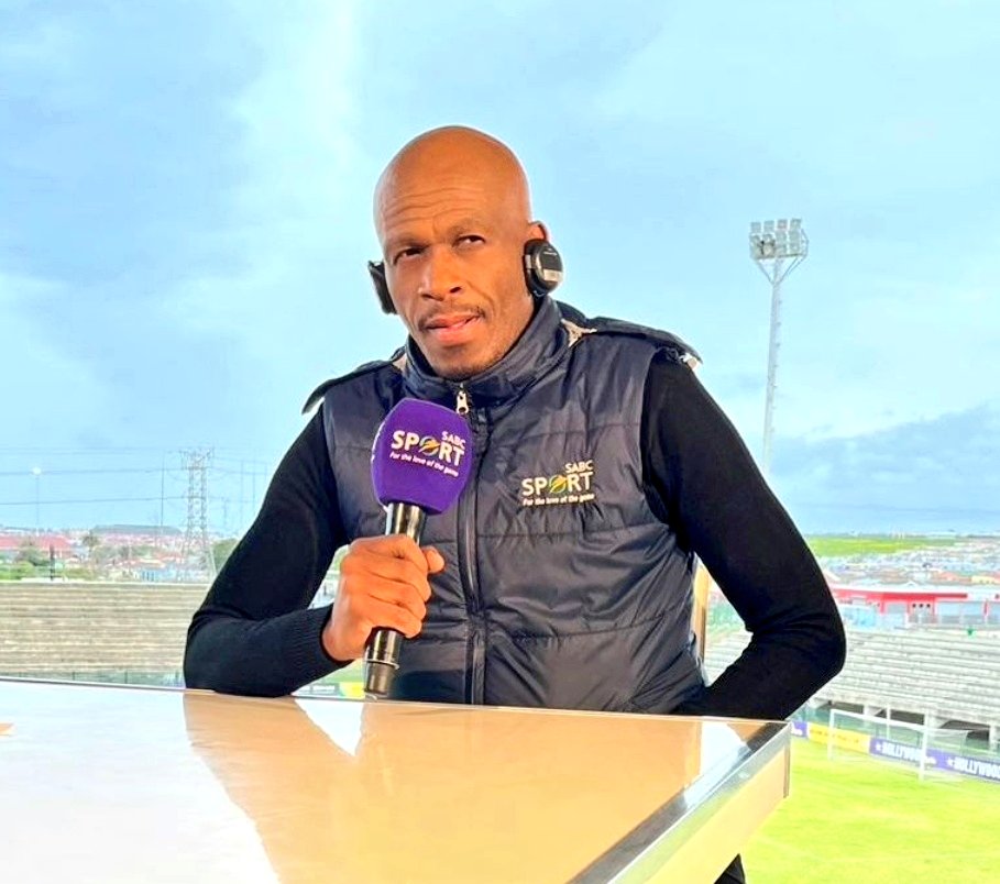 𝗥𝗜𝗣 𝗦𝗜𝗣𝗛𝗜𝗪𝗘 𝗠𝗞𝗛𝗢𝗡𝗭𝗔 Football analyst and ex footballer Siphiwe Mkhonza has passed away. Condolences to the Mkhonza family and the entire football fraternity. May his soul rest in peace. #UNPLAYABLE