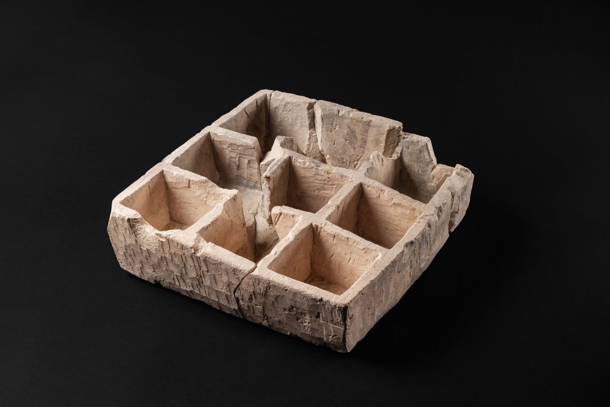 ArmstrongIBA's tweet image. A rare stone box dated to the Second Temple, discovered in the @cityofdavid, is on display for the first time in the @israelmuseum.
armstronginstitute.org/997-enigmatic-…