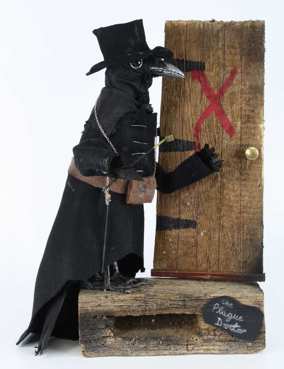 'Carrion, doctor'
Up for auction at Lacy Scott&Knight, an anthromorphic taxidermy Plague Doctor Carrion Crow, mounted standing in black hat and coat before a wooden door painted with a red X
#plague #plaguedoctor #plaguemask #plaguemuseum #taxidermy #bringoutyourdead
#histmed