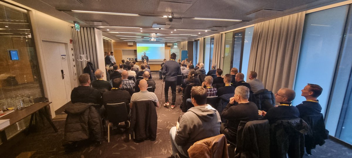 bgronas's tweet photo. VMUG Stockholm. #vmw #vmware #vexpert https://t.co/P47xlx20C0