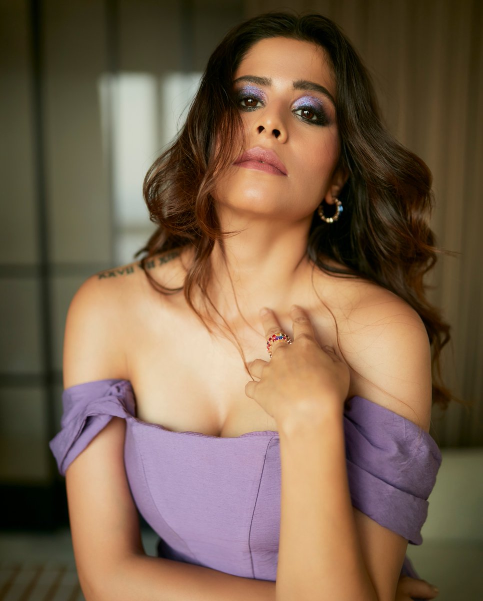 Lilac love!💜

#SaiTamhankar stuns in her latest look.