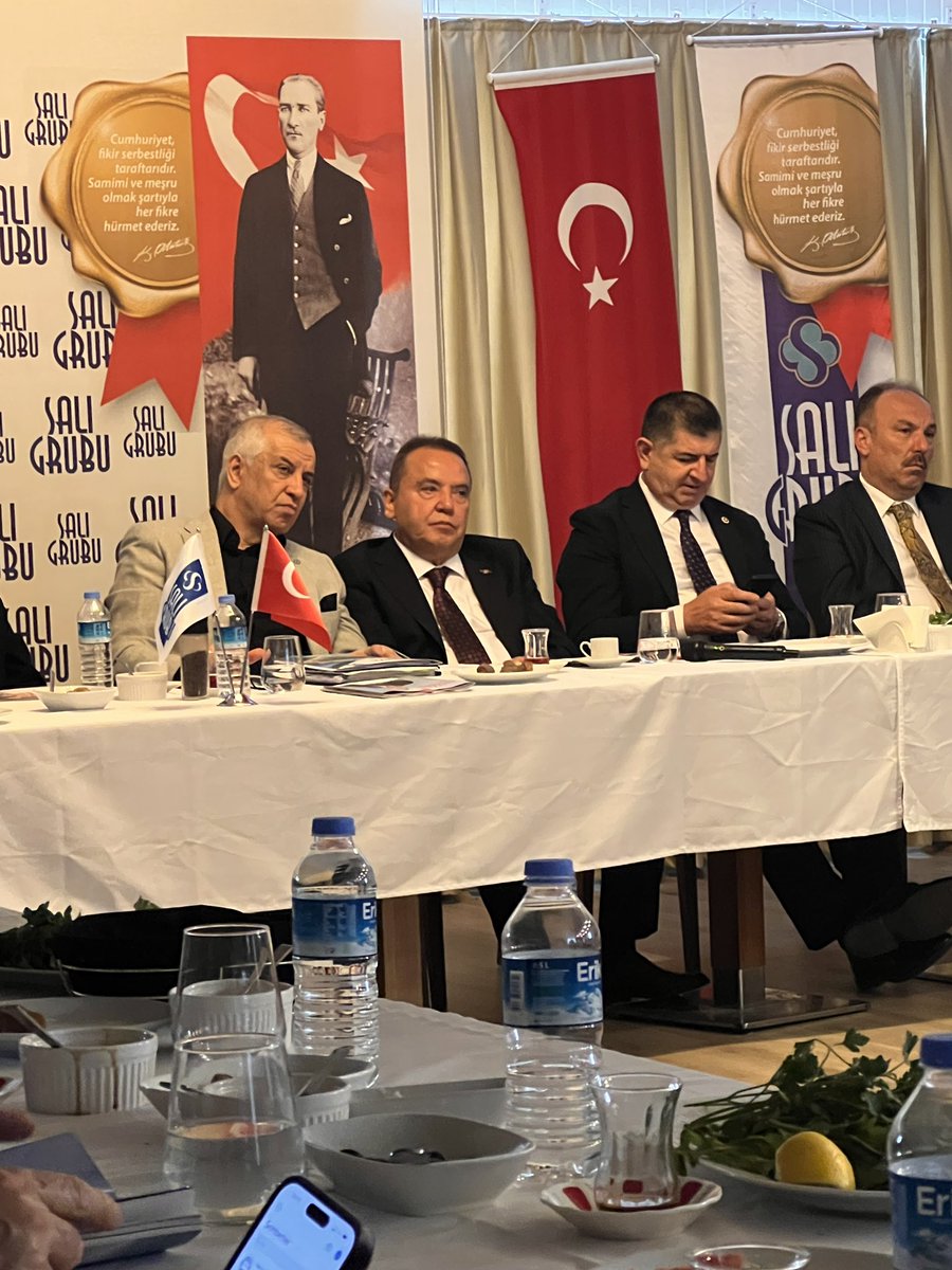 Bu hafta <a href="/saligrubu1/">SALI GRUBU</a> da Büyükşehir belediye başkanı <a href="/BocekMuhittin/">Muhittin Böcek</a> konuk ettik.