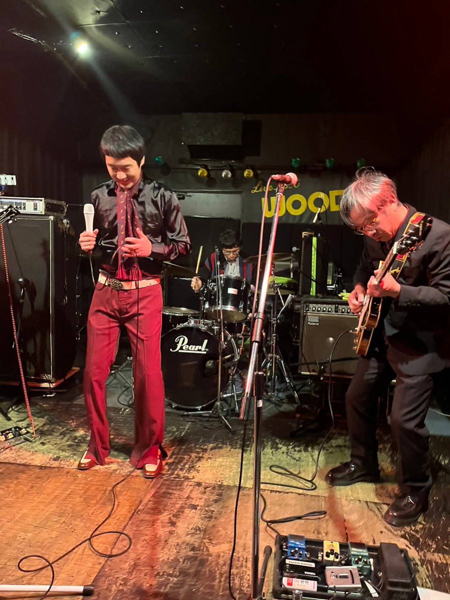 afterglow_All's tweet photo. 2024 3/3(sun)
afterglow vol.36 at LiveSpot WOODY

足を運んでいただいたみなさん、ゲストDJのみなさん、The Newest Lagoon！のみなさん、ウッディスタッフに大感謝☆

一旦pirocawa。お休みしますがこれからもみんなを巻き込みながら隙間産業的DJパーティーは続いていくのでよろしくお願いします❗ https://t.co/C1XhxFZWz9
