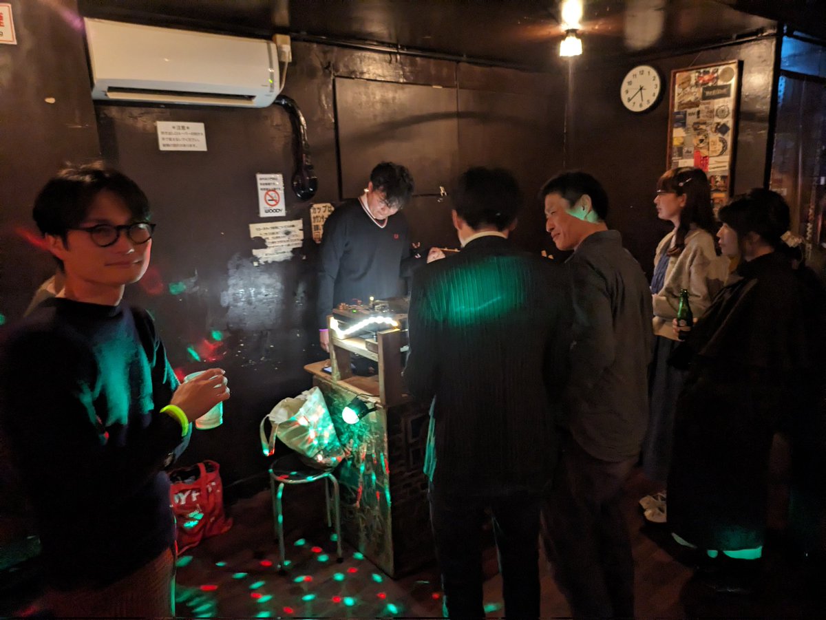 afterglow_All's tweet photo. 2024 3/3(sun)
afterglow vol.36 at LiveSpot WOODY

足を運んでいただいたみなさん、ゲストDJのみなさん、The Newest Lagoon！のみなさん、ウッディスタッフに大感謝☆

一旦pirocawa。お休みしますがこれからもみんなを巻き込みながら隙間産業的DJパーティーは続いていくのでよろしくお願いします❗ https://t.co/C1XhxFZWz9