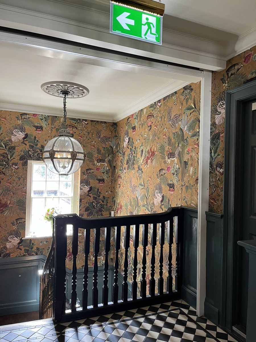 making_matters's tweet image. Team Meeting at  #thelostboy Farnham for our pop up debrief and planning the year ahead. We loved the service, food and quirky artwork 
Kep, Caroline, Nicky, Manuela Lene
#popupmakingmatters #planahead #farnham