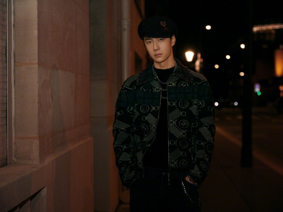 LunaMiu3's tweet photo. 💚 #WangYiBo #WangYiBo_CHANELFW24 #BoShow 💚
Aaaaaaaaaa my prince YiBo so cool so handsome 😍😚🥳💚💚💚💚💚💚💚💚
FASHION ICON WANG YIBO https://t.co/fNL1fSNiCc