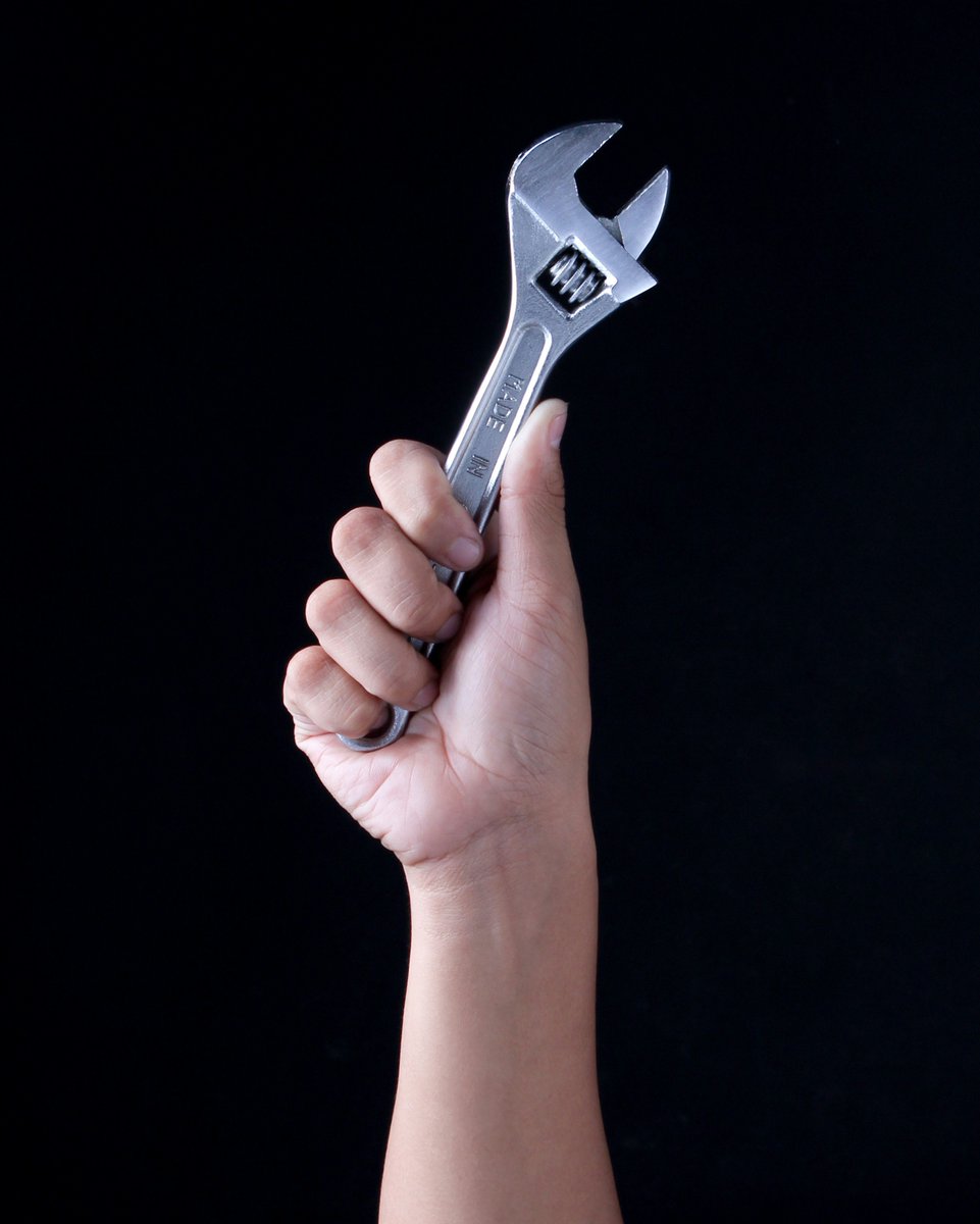 WarmResponse's tweet image. Is your boiler on the blink? We can deal with your heating emergencies efficiently and quickly, but it is best to have your boiler checked before it gives up for good!

Give us a call to book in a maintenance check on your boiler.

☎️ 01722 32 37 38 
🖥️ warmresponse.co.uk