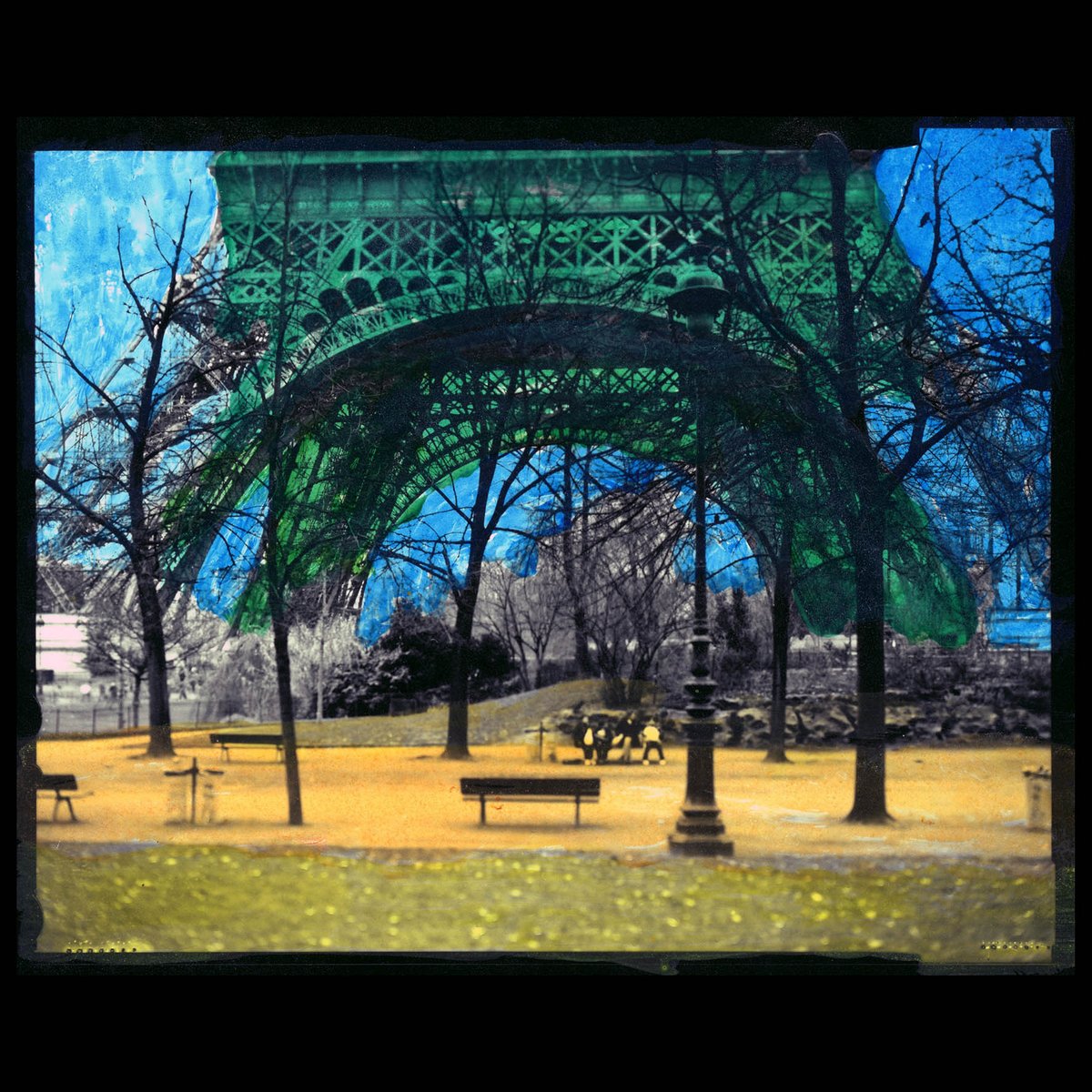 leobellandi's tweet image. #paris #largeformat #filmphotography #colorfilmphotography #4x5 #developedathome #c41 #fotografiaanalogica #parigipersempre #toureffeil #pictorialism #pittorialismo #urbanlandscape #urbex #experimentalphotography #fotografiasperimentale
