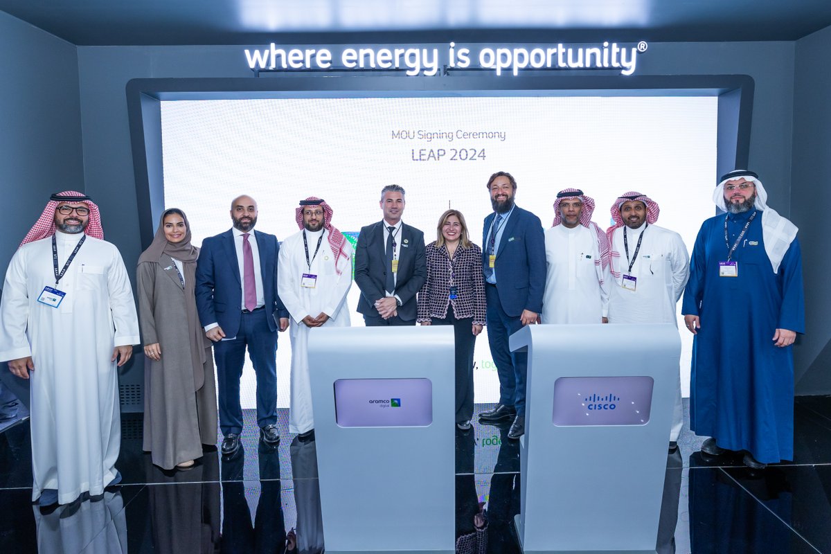 CiscoSaudia's tweet image. Cisco and @Aramco_Digital signed an MoU, recognizing Aramco Digital as a Cisco ‘Select Provider’ partner at #LEAP24 – with expertise in designing and building managed service offerings across Cisco technologies. 

@LEAPandInnovate @CiscoPartners @aramco @saudi_aramco
#CiscoLEAP