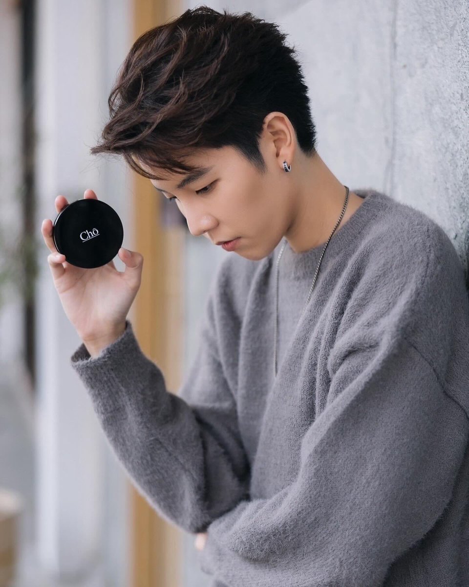 AppleCNP's tweet photo. พร้อมเปลี่ยนแป้งค่าาา💕

#Choxป๊ายปายโอริโอ้
#แคมเปญสวยหล่อรับซัมเมอร์ตบแป้งโชท้าแดด 
#ป๊ายปายโอริโอ้XCHO
#chocosmetics 
#สวยหล่อครบจบที่โช 
#ป๊ายปายโอริโอ้ 
#เนยโชติกา
#cnp_orio https://t.co/ZWCPmuL5cR