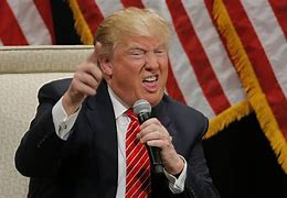 lobosgatos's tweet photo. trump was always an asshole. Now he is an old asshole with dementia. https://t.co/kRdmJK7rB7