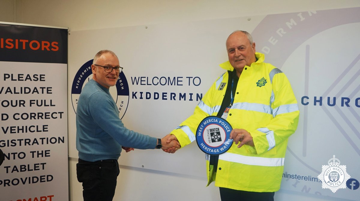 RedditchCops's tweet photo. #OpForefront | Hundreds of people across the West Mercia Police area give up their time volunteering to support the police and their communities.
🙂 We have support volunteers, Heritage Watch, StreetWatch and much more. https://t.co/Rfv5mhKRXE