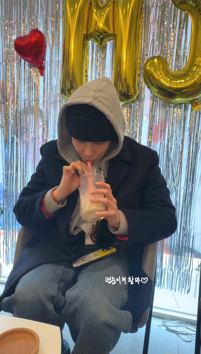 엠핱뚜💕 tweet media