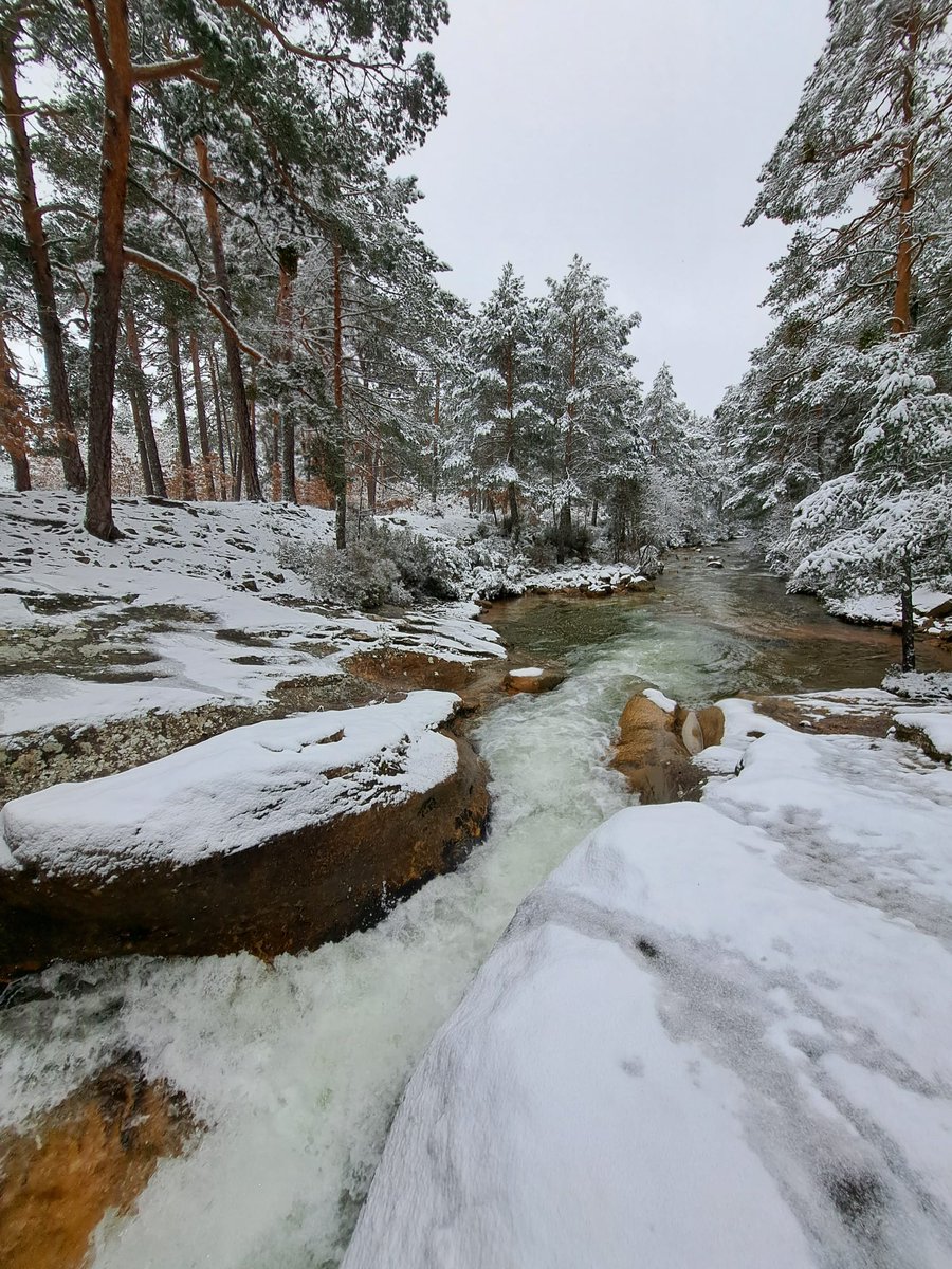 La Caldera. Uno de los lugares con encanto de Duruelo de la Sierra (Soria). 
#sorianitelaimaginas 
#CastillayLeón 
#NaturePhotography