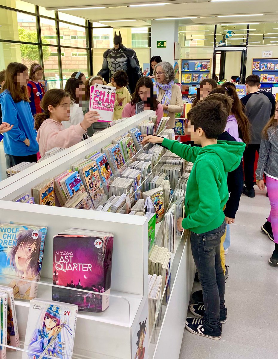 📚 🛫 Los grupos de 5º de Primaria están visitando la <a href="/brmu/">Biblioteca Regional de Murcia</a> para conocer el funcionamiento de una Biblioteca y además han aprovechado para leer en sus instalaciones. Toda una gran experiencia lectora 📖