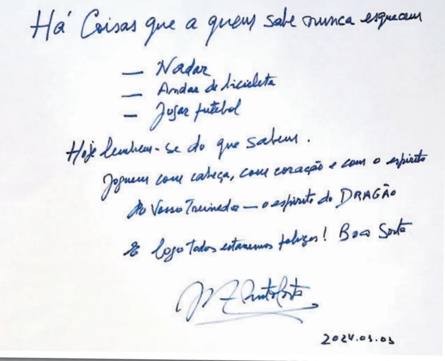 PdC almoçou com os jogadores antes do clássico e escreveu esta mensagem aos jogadores:

 Há coisas que a quem sabe nunca esqueсеm:

Nadar; Andar de bicicleta; Jogar futebol

Hoje lembrem-se do que sabem. Joguem com cabeça, com coração e com o espírito do vosso treinador, o