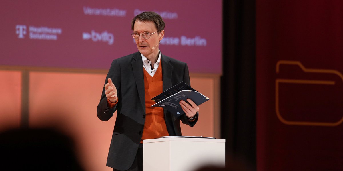 DMEA - Connecting Digital Health (@_dmea) on Twitter photo Fragen Sie den <a href="/BMG_Bund/">Bundesgesundheitsministerium</a> Prof. Dr. <a href="/Karl_Lauterbach/">Prof. Karl Lauterbach</a> 🎤 Nach seiner Keynote auf der #DMEA24 wird der Bundesgesundheitsminister einige Fragen beantworten. Vielleicht auch Ihre - schicken Sie uns dazu bis zum 15.3.24 ein kurzes Video (max. 30 sek) mit Ihrer Frage an dmea@bvitg.de. Fragen Sie den <a href="/BMG_Bund/">Bundesgesundheitsministerium</a> Prof. Dr. <a href="/Karl_Lauterbach/">Prof. Karl Lauterbach</a> 🎤 Nach seiner Keynote auf der #DMEA24 wird der Bundesgesundheitsminister einige Fragen beantworten. Vielleicht auch Ihre - schicken Sie uns dazu bis zum 15.3.24 ein kurzes Video (max. 30 sek) mit Ihrer Frage an dmea@bvitg.de.