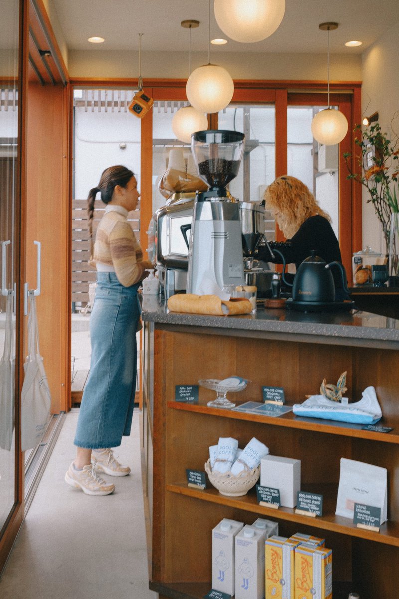 govoes's tweet image. POV: ngopi di coffee shop kecil di Kanagawa, Jepang
