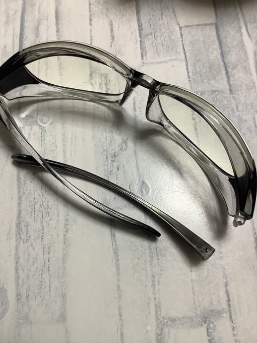 あ゛ぁぁぁぁぁ‼️

折れた

もぅ生きてけなぃ(>_<) 