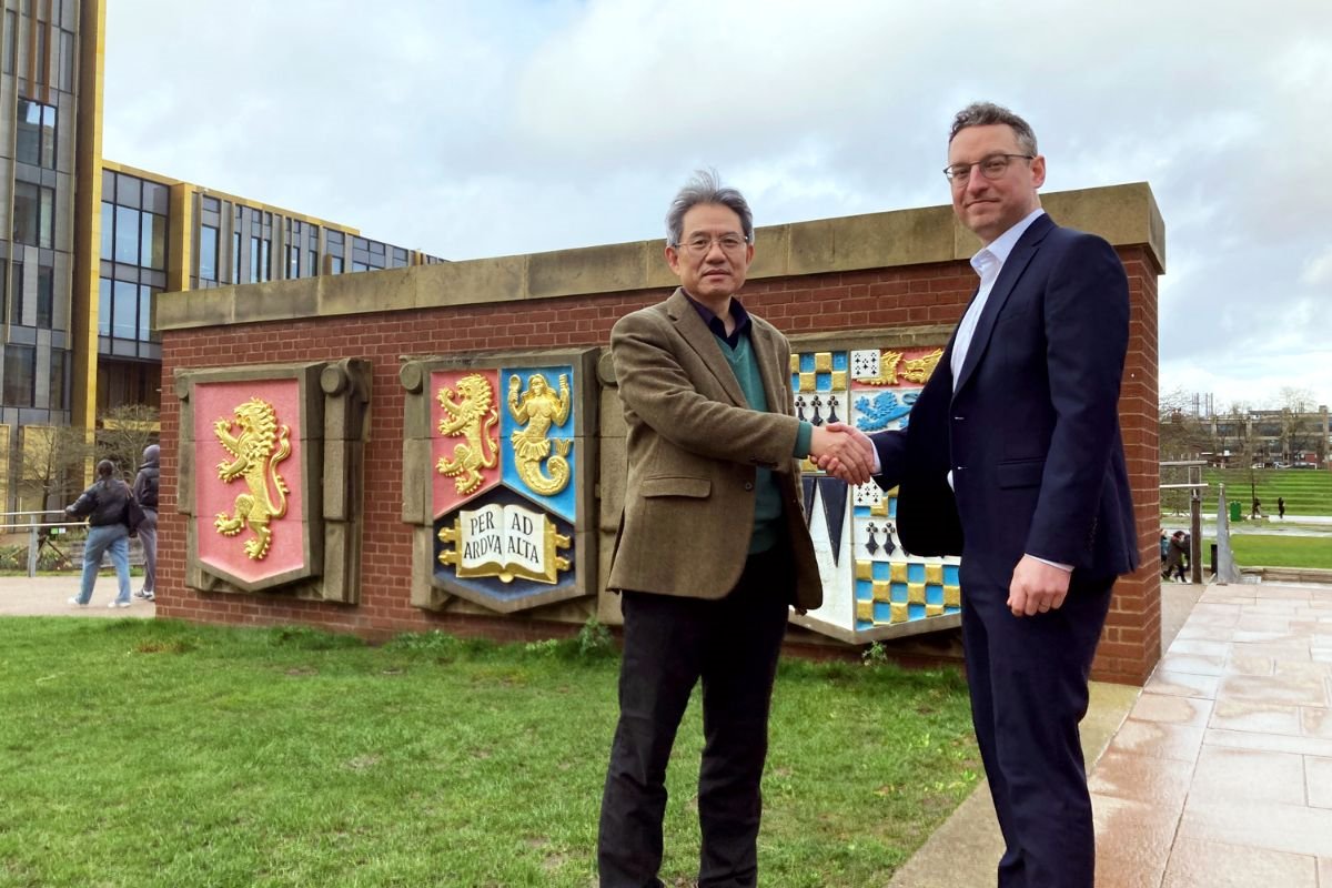 unlocknetzero's tweet image. @VitalEnergi has signed a collaboration agreement with @unibirmingham to develop and commercialise thermal storage solutions bit.ly/49A1NU0 #learnfromdoing #solutionsatscale