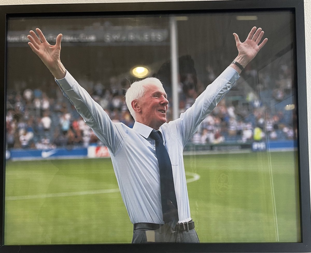 Pablo_Bee's tweet photo. @QPR am I the only one who noticed this?!?! Looking forward to showing our appreciation for man like Stan tomorrow night! #RIPStanBowles #QPR https://t.co/UtmOtMrWYh