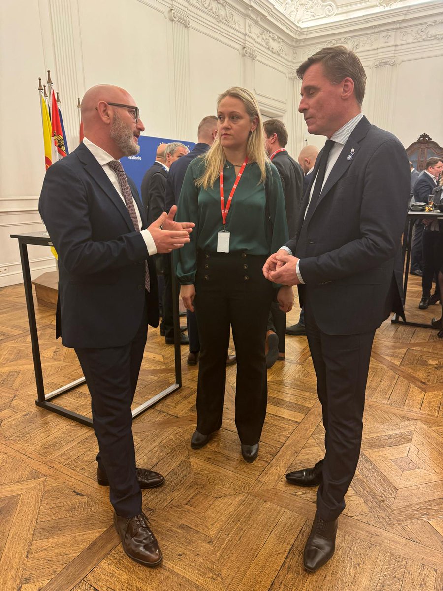 Met with EESC President Oliver Röpke &amp; President of the TEN section EESC Baiba Miltoviča in #Liege, discussing vital housing policies for sustainable communities at a ministerial sideline.