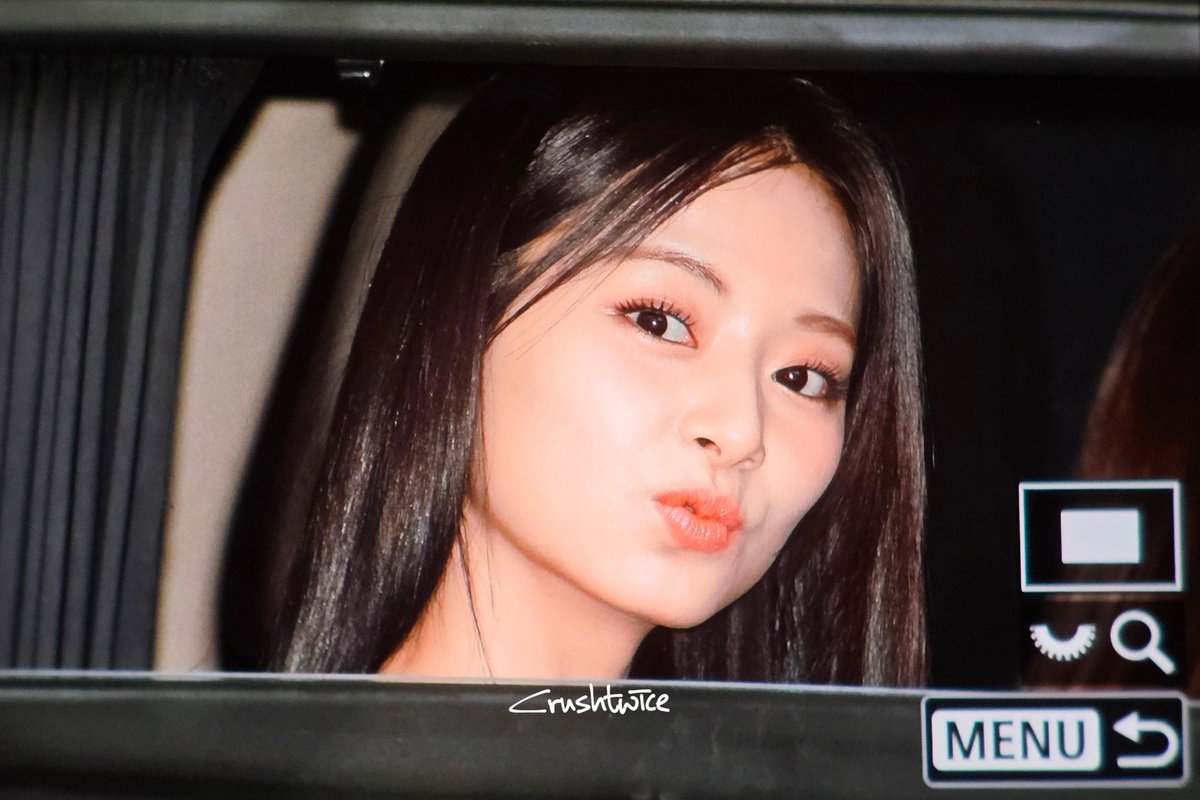 240305 PRE 고마워😭💙🧡 #쯔위 #트와이스 #TZUYU #TWICE #쯔버블