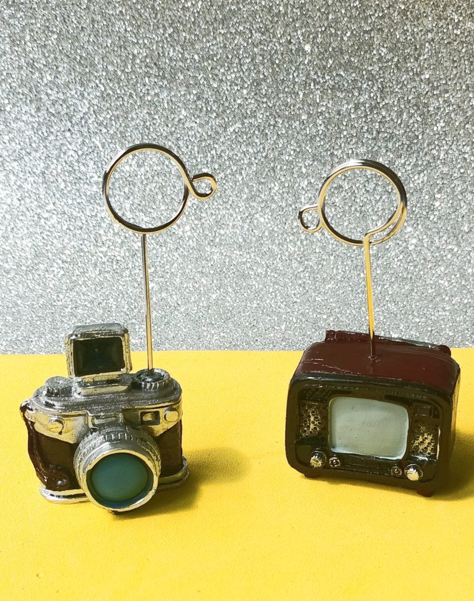GlobeSgi's tweet photo. Multidesign Shaped Single Card/Photo Holder Keychain 

#holderkeychains #camera #televisió #telephone #videorecorder #shopping #onlinestore #socialmediamarketing #socialmedia #explorepage #shoppingtime #shopnowonline https://t.co/y7nlvAx5GY