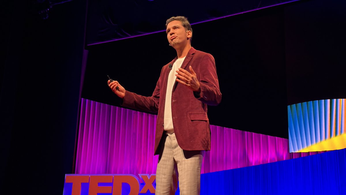 TEDxGateway (@tedxgateway) on Twitter photo Revant Himatsingka <a href="/foodpharmer2/">Revant Himatsingka âFood Pharmerâ</a>, social media sensation famous for fighting and winning against MNCs for their false marketing, shared his journey and inspired the audience to be more mindful of the ingredients in the foods they consume.
#TEDxGateway2024 Revant Himatsingka <a href="/foodpharmer2/">Revant Himatsingka âFood Pharmerâ</a>, social media sensation famous for fighting and winning against MNCs for their false marketing, shared his journey and inspired the audience to be more mindful of the ingredients in the foods they consume.
#TEDxGateway2024