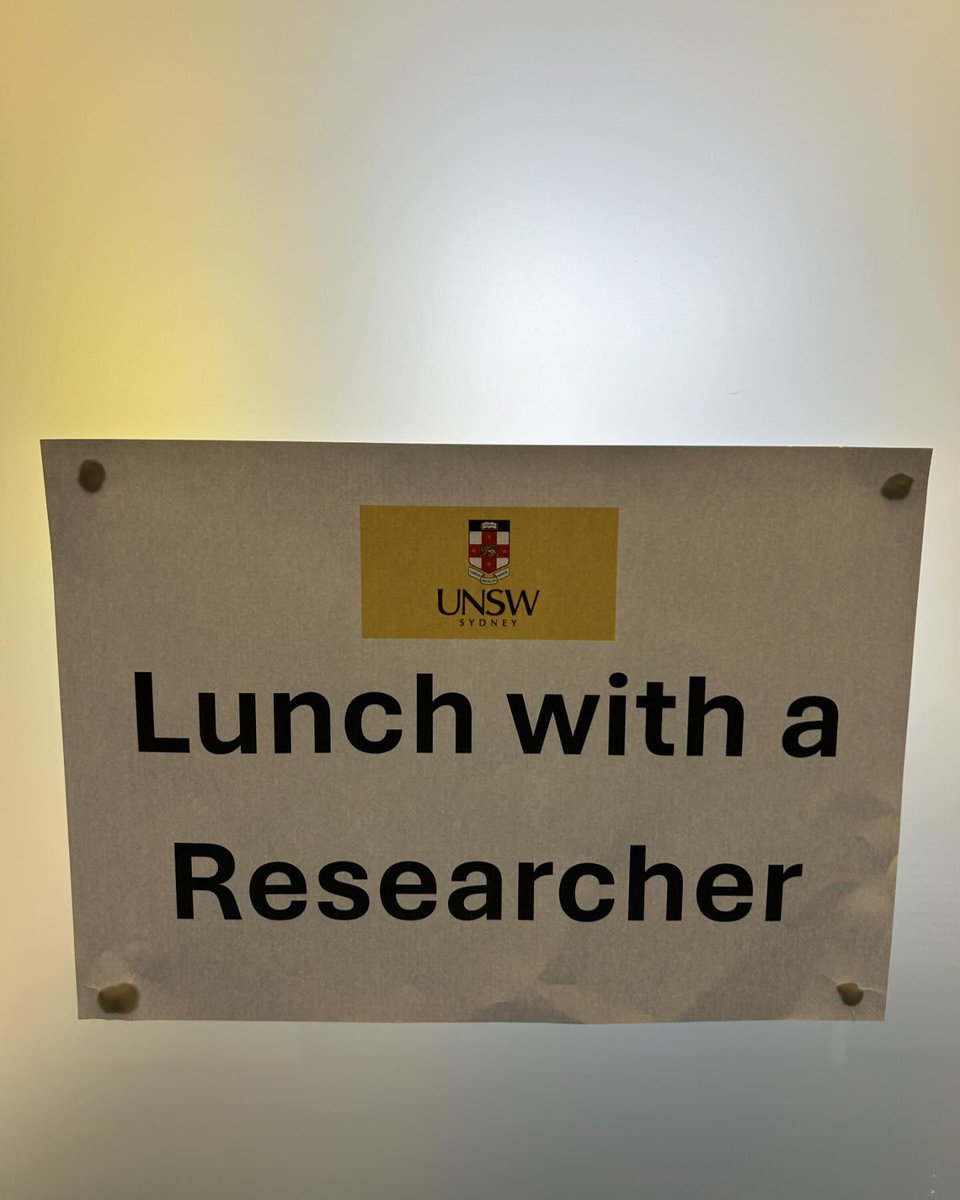 Such a fun time chatting with first years today about life as a researcher! Thanks @LNivisonSmith for organizing Lunch with the Researcher! 🥳 @MMarkoulli @UNSWoptomvsci