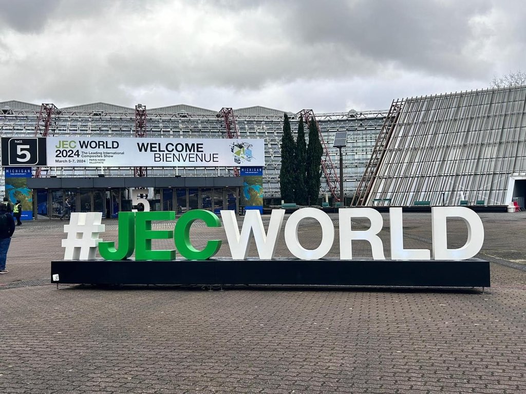 BasaltAriunbold's tweet photo. JECWorld-2024 ПАРИС Композит файбер шинэ материал технологийн ЭКСПО үзэсгэлэн конференцид оролцохоор хүрэлцэн ирлээ.
2024 онд НАНО БАЗАЛЬТ ФАЙБЕР технологийн салбарт дахь судалгаа хөгжүүлэлтийн ажлаа эрчимжүүлнэ.
#sciencetechnology #Innovation #basaltfiber #nanotechnology #basaltrebar #basaltpipe #JECWorld2024