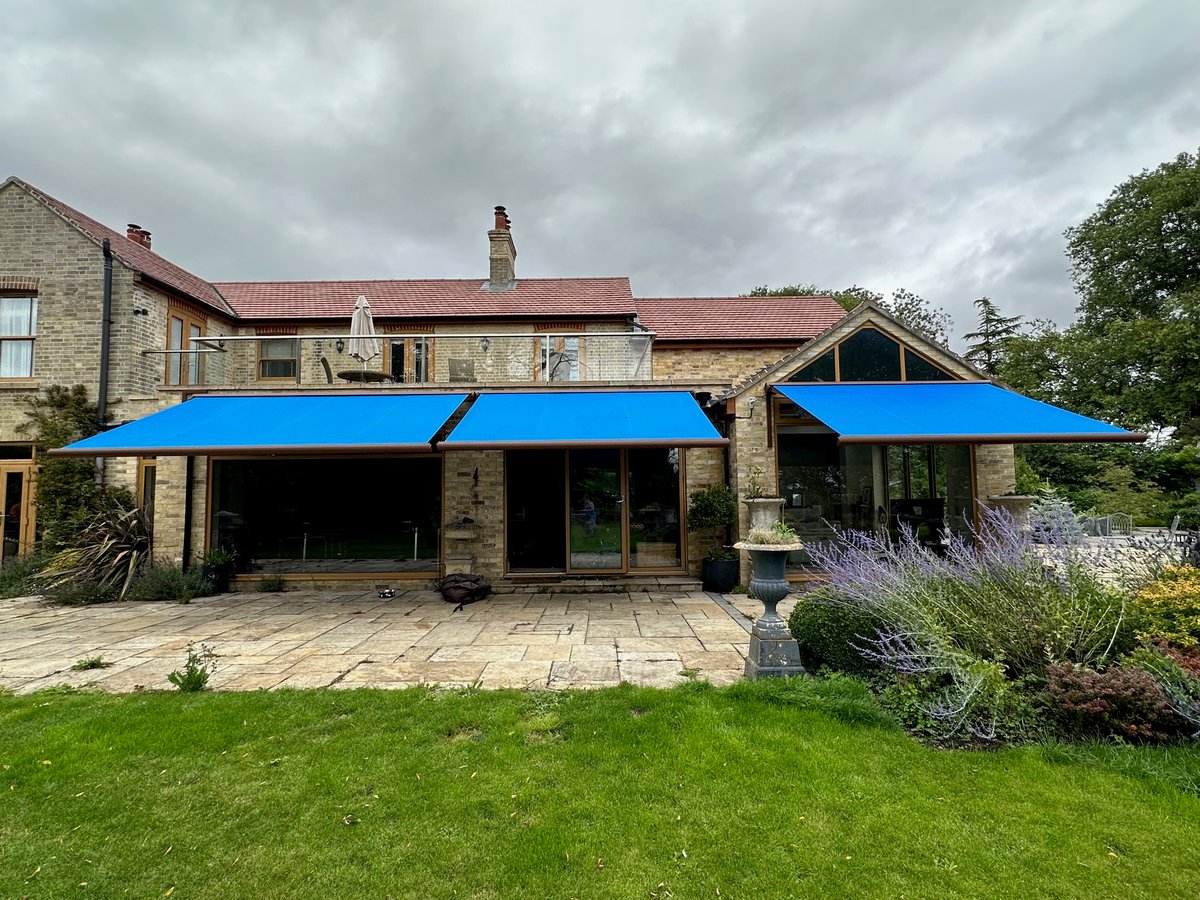 OSScanopy's tweet image. At Outside Structures, we offer a wide range of prestigious shade and shelter solutions, creating functional outdoor space within your home environment. Our team of installers ensure that your chosen product, is installed with precision. Visit outsidestructures.co.uk