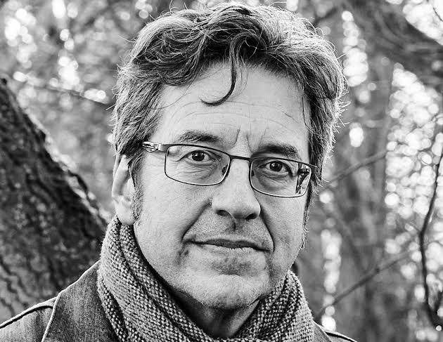 Our latest @ChalClimate podcast is with environmental journalist @GeorgeMonbiot. We discuss: - Radical vs. Mainstream climate politics - The cruel fantasies of well-fed people - Controversial technologies like Nuclear, GMOs, and SRM challengingclimate.org/1873533/146259…
