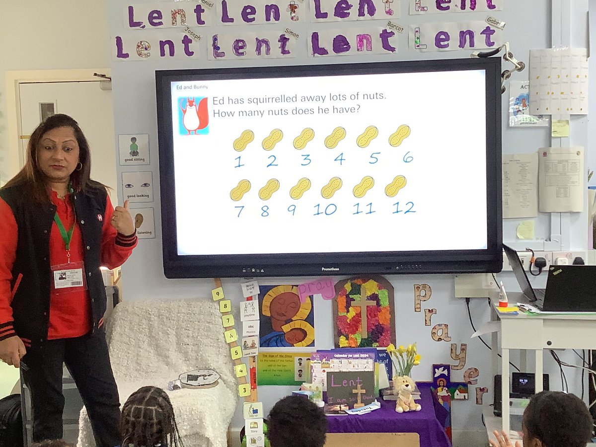 ChadPrimary's tweet photo. In Reception class we are solving maths problems this morning with Mrs Manjit from HSBC. #HSBC_UK https://t.co/mg9n1EM7Ho