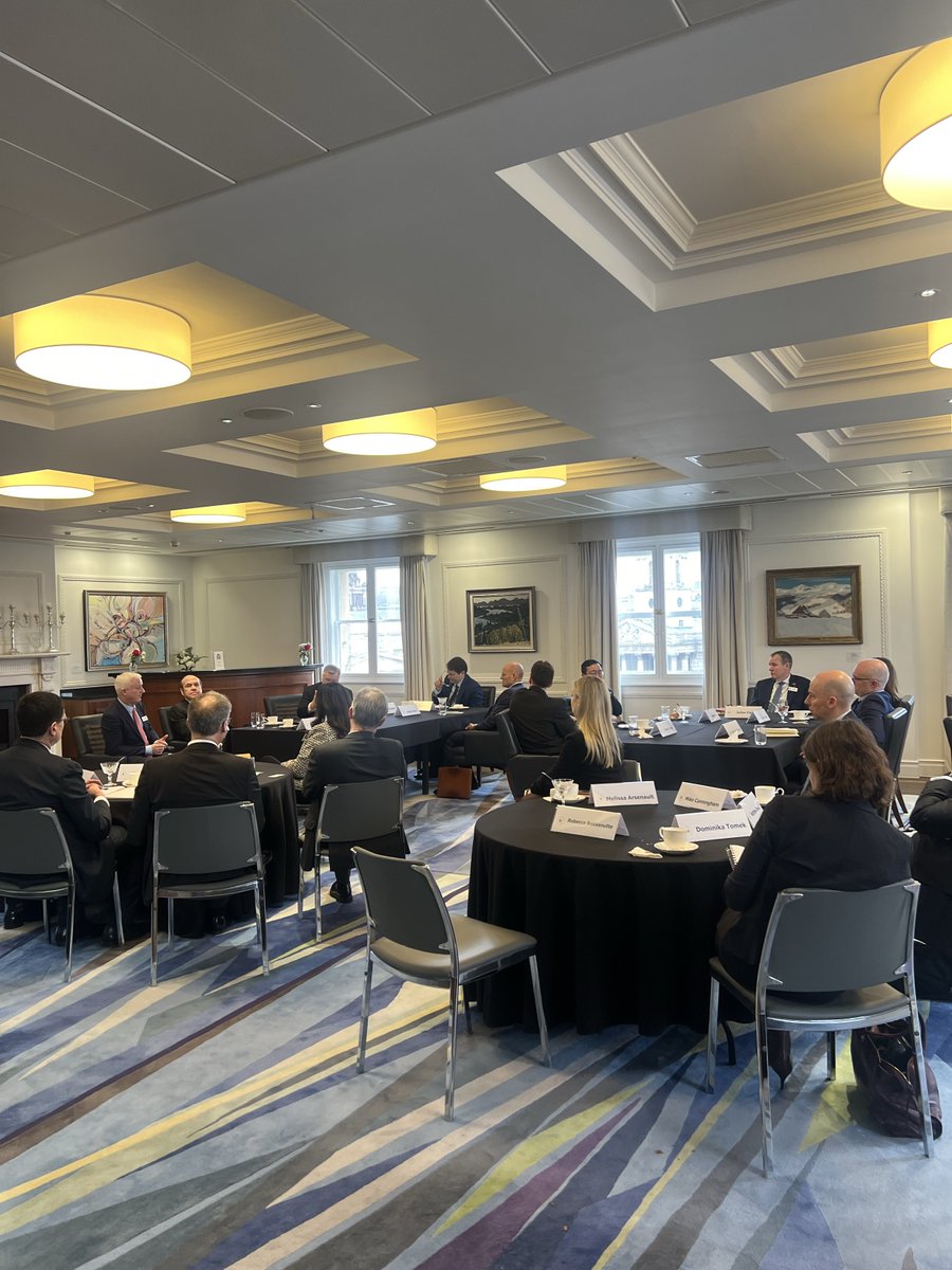 Last week the Canada UK Chamber hosted a Charter member breakfast with H.E Ralph Goodale, Canada's High Commissioner to the UK.

Topics discussed included updates on the Canada-UK relationship, FTA negotiations, business opportunities in both countries and upcoming elections.