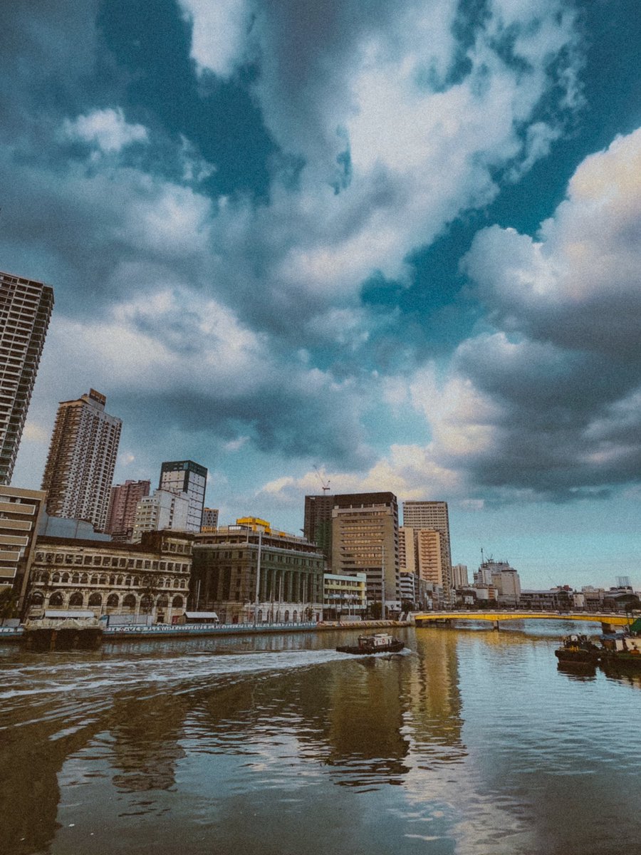 simplyArhe's tweet photo. Pasig River https://t.co/KJNdzI3bvh