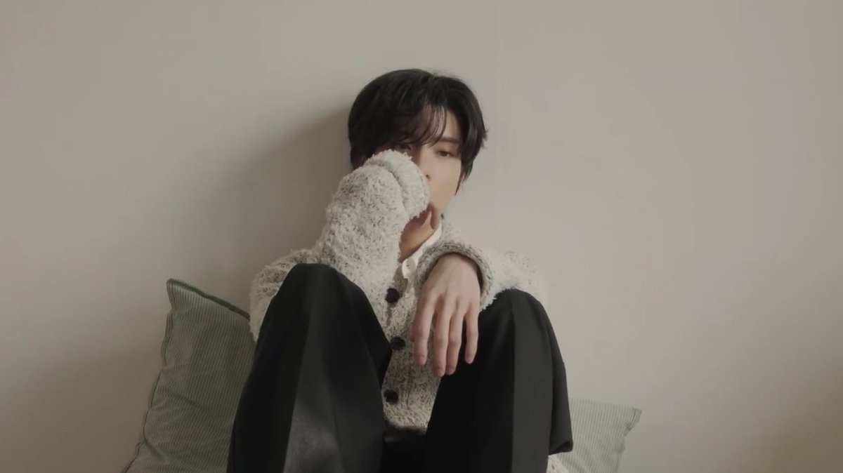 i don't think im okay...
#ENHYPEN_JAKE