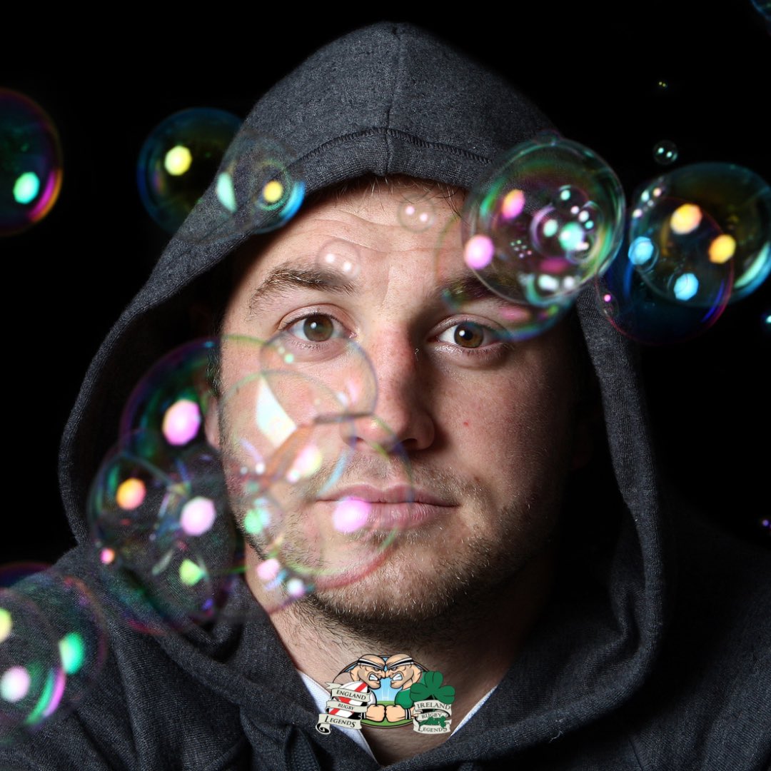 Back to the Bubble 🫧

A career in professional rugby could sometimes feel like living life in a bubble. 

This weekend we return, albeit with a little less pressure and lot more bubbly 🍾

#RugbyLegends