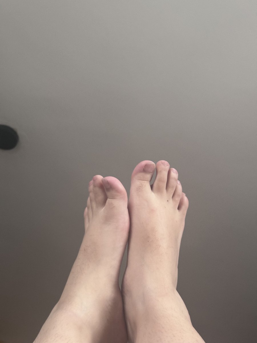 plusizebra60348's tweet photo. #Feet #sellingcontent https://t.co/LSXQxU5jVm