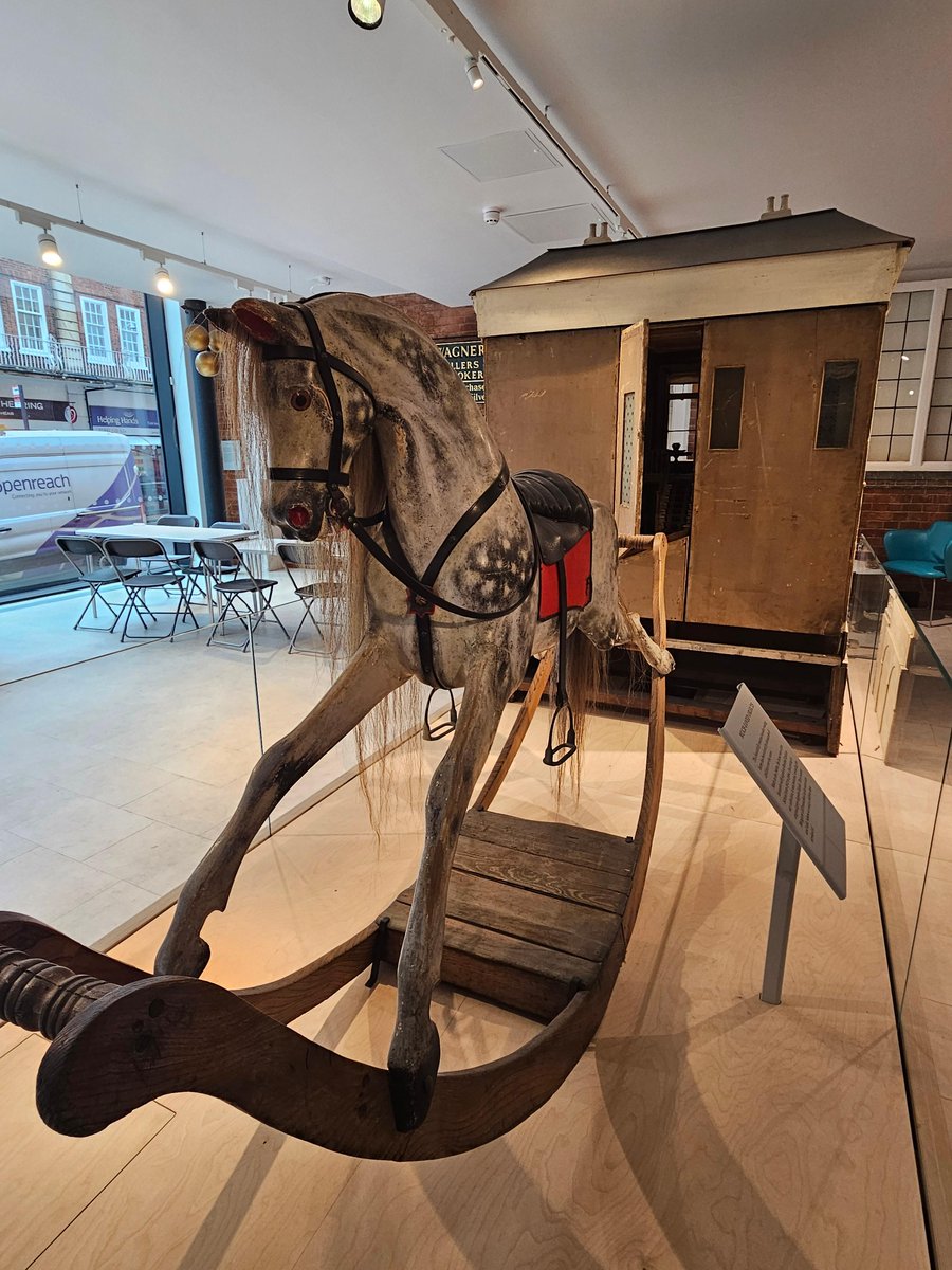 Our enTWine meeting on Thursday 7 March at @theamelia_tw will include the opportunity for members to enjoy an accompanied look around our town's incredible museum. What's on show is only a fraction of the items looked after by the Amelia. #anightatthemuseum #tunbridgewells