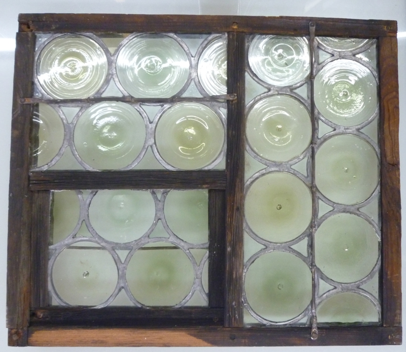 Restaurieren und Konservieren von alten Buntfenstern. Ein Beispiel für eine komplette Restaurierung eines alten Butzenfensters.
Mehr dazu unter:
glas-art.ch/reinigen-und-r…