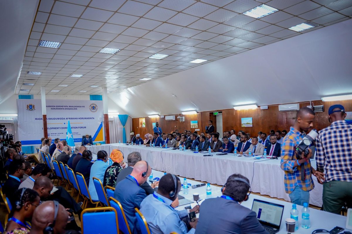 AbdifitahAWabar's tweet image. Thrilled to be part of the Development Coordination Forum! Joining forces with fellow donors to strategize and amplify our efforts in our country development. Together, let’s make meaningful change happen! #Developmentcoordination#Teamwork #Impact”