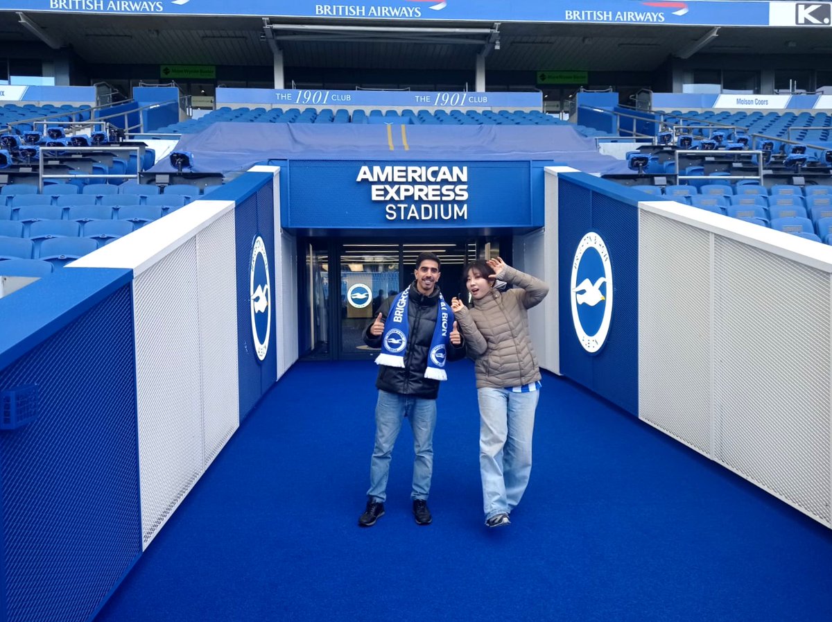 What a fantastic Friday we had, enjoying a guided tour of the AMEX Stadium and visiting the dressing room of our local premiership team - Brighton & Hove Albion FC! ⚽✨ #elcbrighton #elcschools #studyabroad #amexstadium #brightonhovealbion