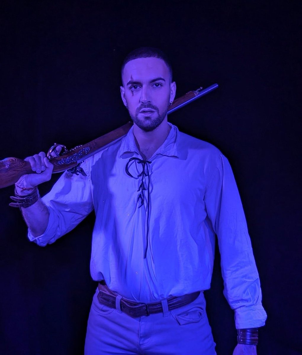 Seguimos con la caza de los Lobos 🐺 mientras El Pueblo Duerme, ¿Quién es el lobo? ¿Dónde se esconde? 

Continuamos llenando funciones en el teatro @laencinateatro con El Pueblo Duerme, La expansión💀
  atrapalo.com/entradas/el-pu…

#Teatro #TeatroMadrid #ElPuebloDuerme #Actor #Madrid