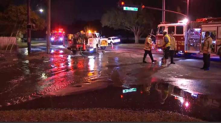 ** WATER MAIN BUST ** Michigan Ave x Conway Gardens Rd - Intersection closed