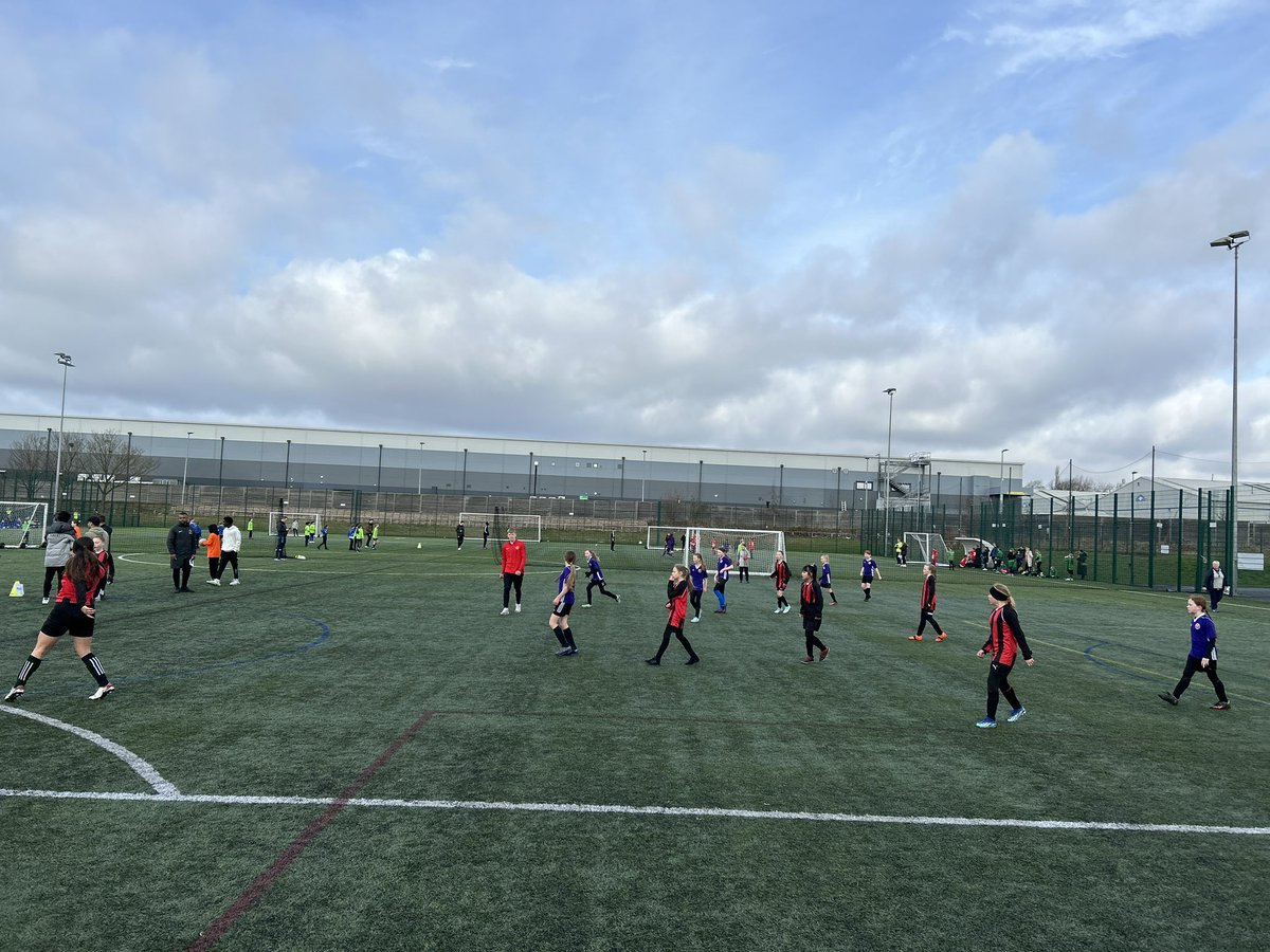 Over 200 girls playing football this morning <a href="/PointsLN/">Points Learning Network</a>  <a href="/ForgeSSP/">Forge SSP</a> festival <a href="/SGPGraves/">SGPGraves</a>  in preparation for the #letgirlsplay <a href="/BarclaysFooty/">Barclays Football</a> Biggest Football Sesdion ever this Friday! <a href="/movemoresheff/">Move More Sheffield</a> <a href="/YouthSportTrust/">Youth Sport Trust</a> <a href="/YorkshireSport/">Yorkshire Sport Fndn</a> <a href="/SHCFA/">Sheffield & Hallamshire County FA</a>