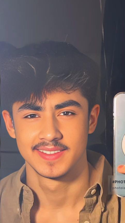 السلام علیکم دوستو 🙋
سب دوست کیسے ہیں انشاءاللہ اپ سب ٹھیک ہوں گے 🌹 خیریت سے ہوں گے💚 اللہ تعالی ہمیشہ اپ سب کو خوش رکھے🕋🙏 

اچھا اور سنائیں کوئی نویں تازی🤣 ہمارا بھی پوچھنے کا حق بنتا ہے بھائی 😀🤣🤣